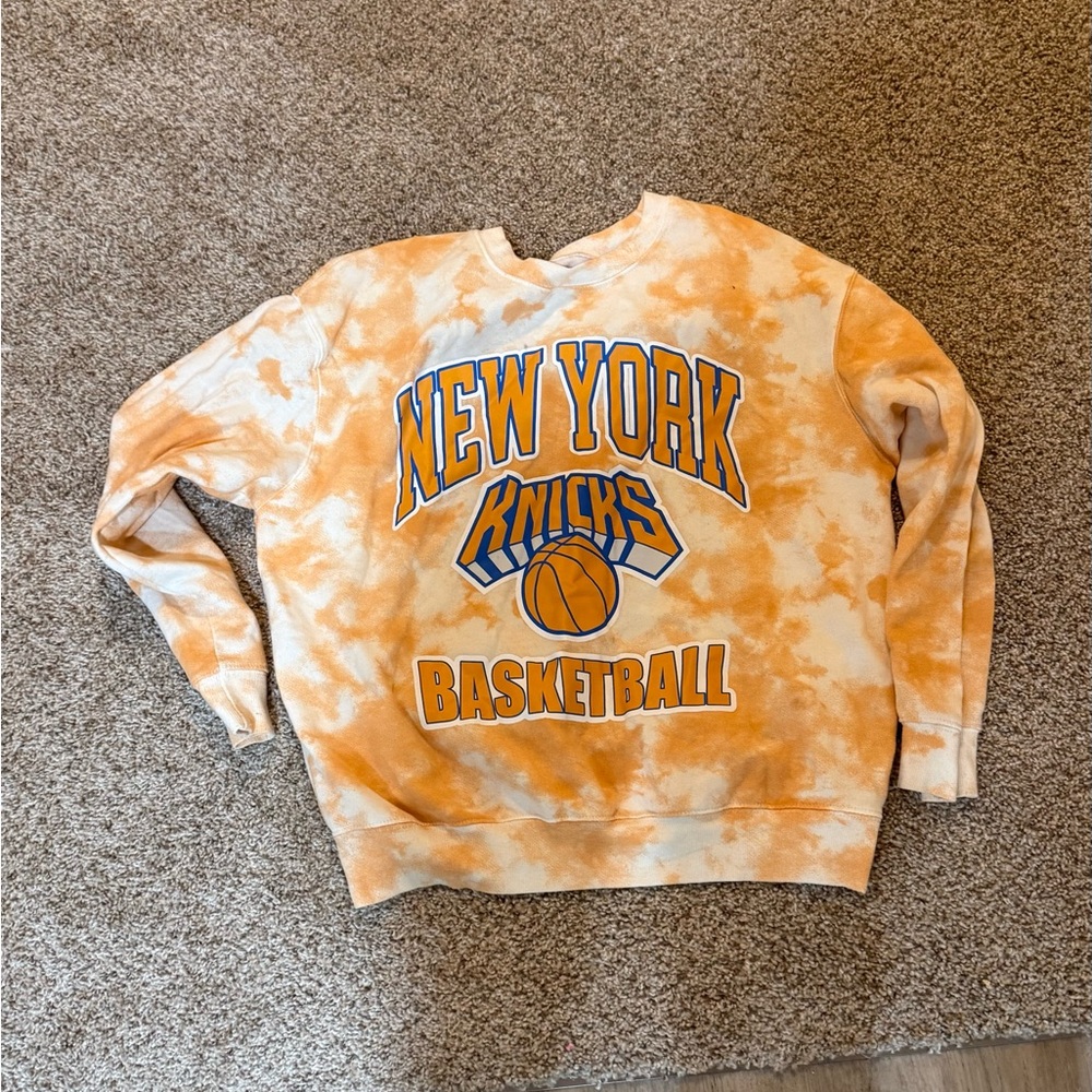 Hybrid & Company Orange and White Crewneck Sweater